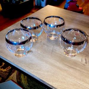 Vintage Dorothy Thorpe Footed Roly Poly Rocks Glasses